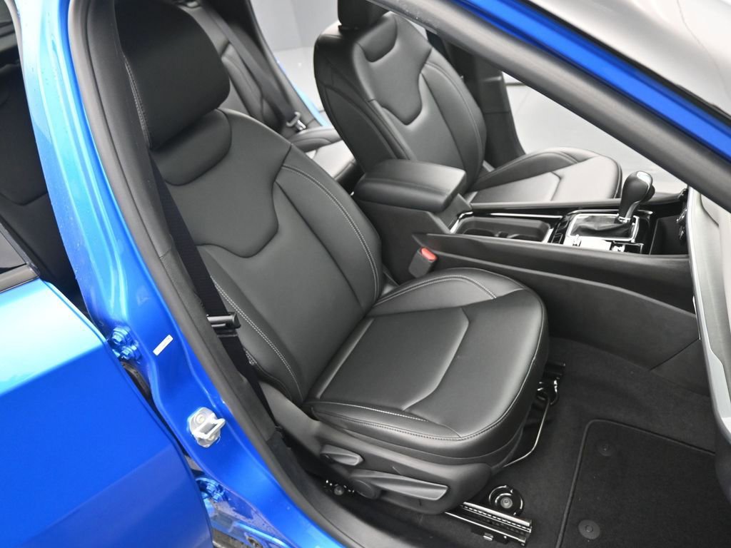 New 2025 Jeep Compass Limited image 19