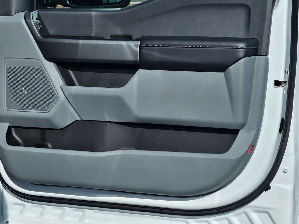 New 2026 Ford F250 XLT w/ FX4 Off-Road Package image 32