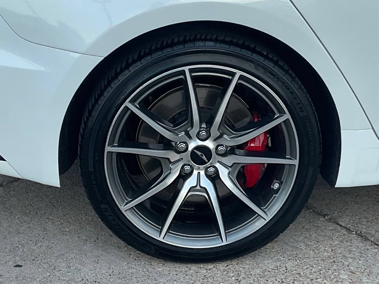 Used 2025 Genesis G70 2.5T RWD image 7