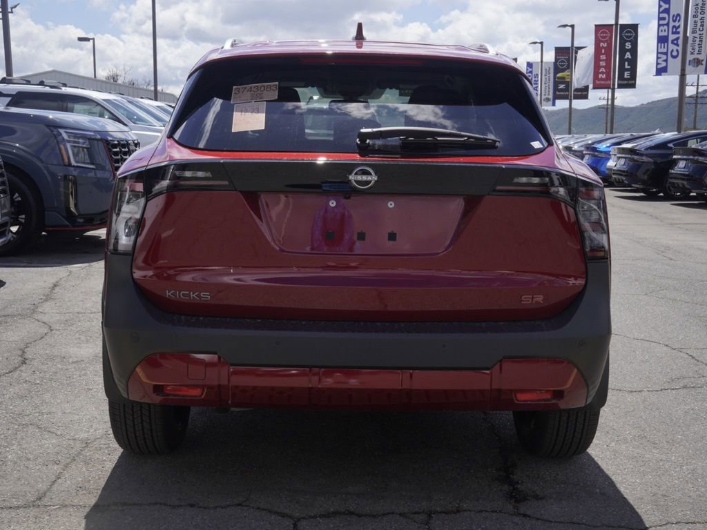 Certified 2025 Nissan Kicks SR image 5