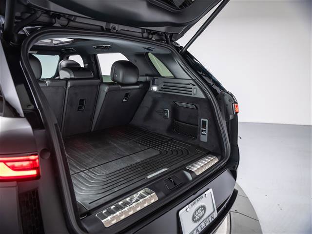 Used 2025 Land Rover Range Rover Sport Dynamic SE image 29