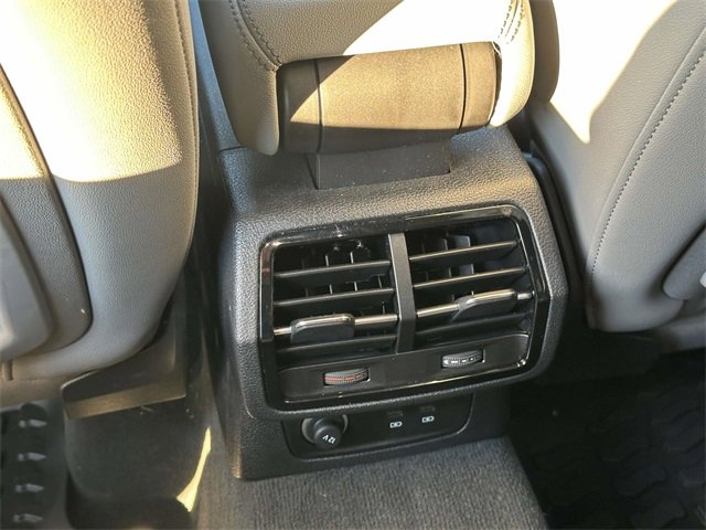Used 2025 Audi Q3 2.0T Premium w/ Convenience Package image 16