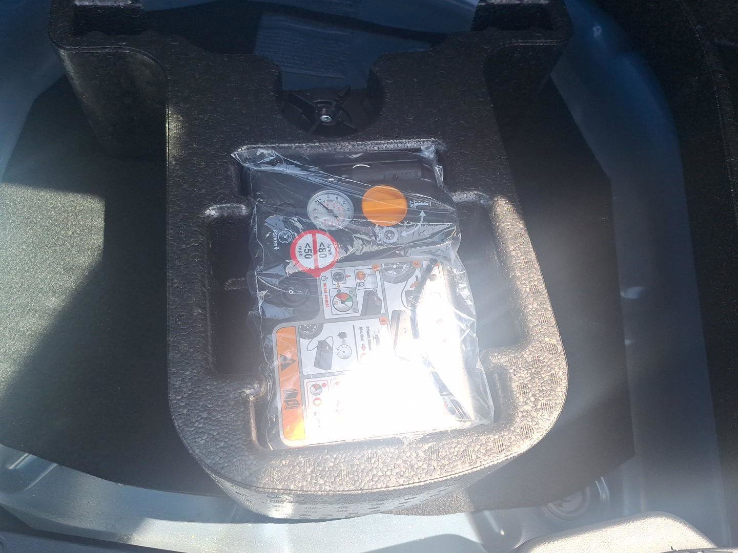 Used 2022 Ford Escape S image 15