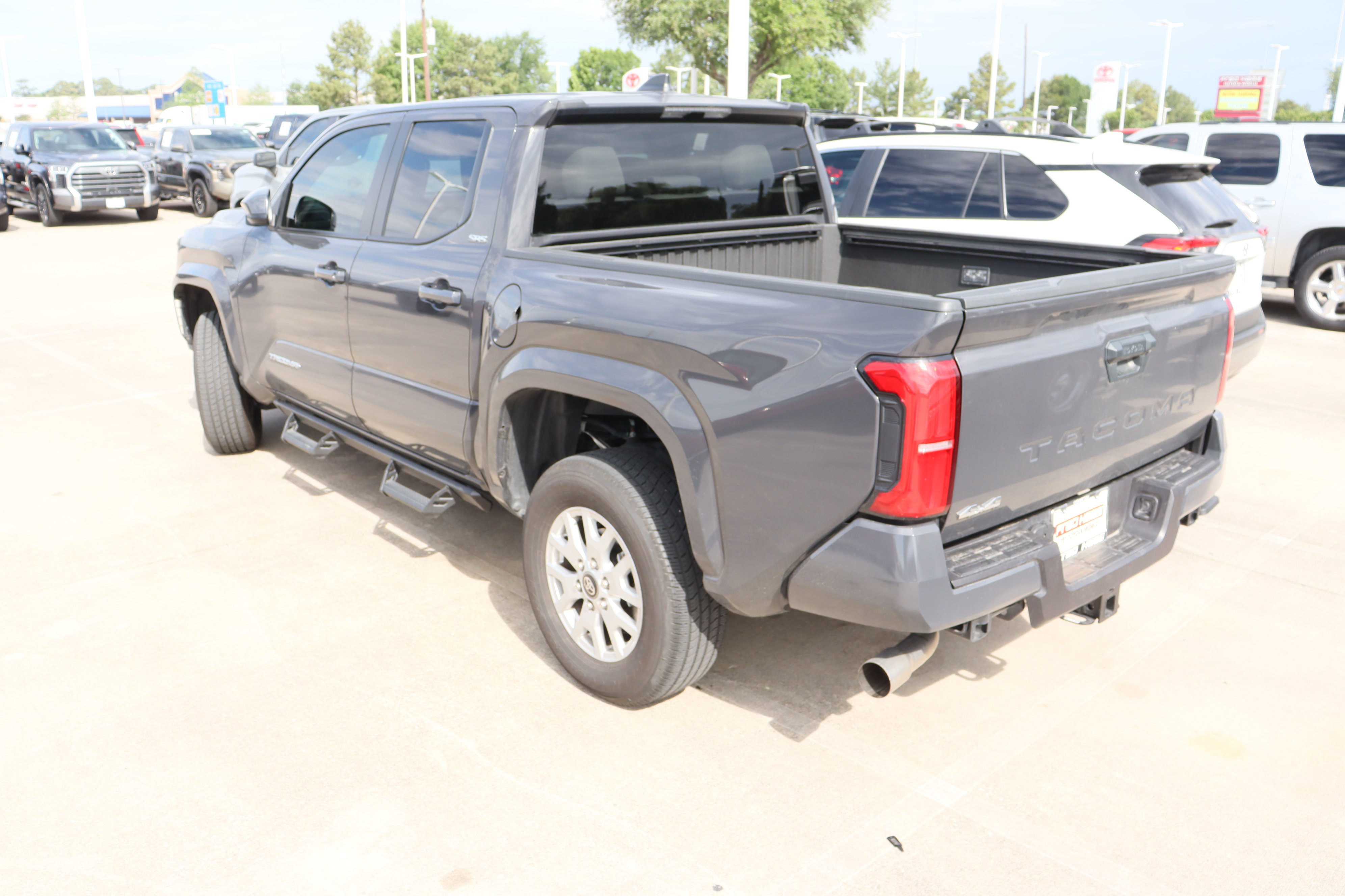 Used 2025 Toyota Tacoma SR5 image 8