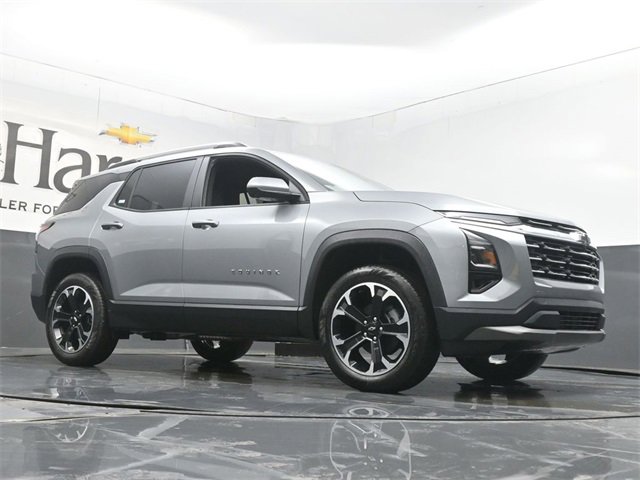 New 2026 Chevrolet Equinox LT image 2