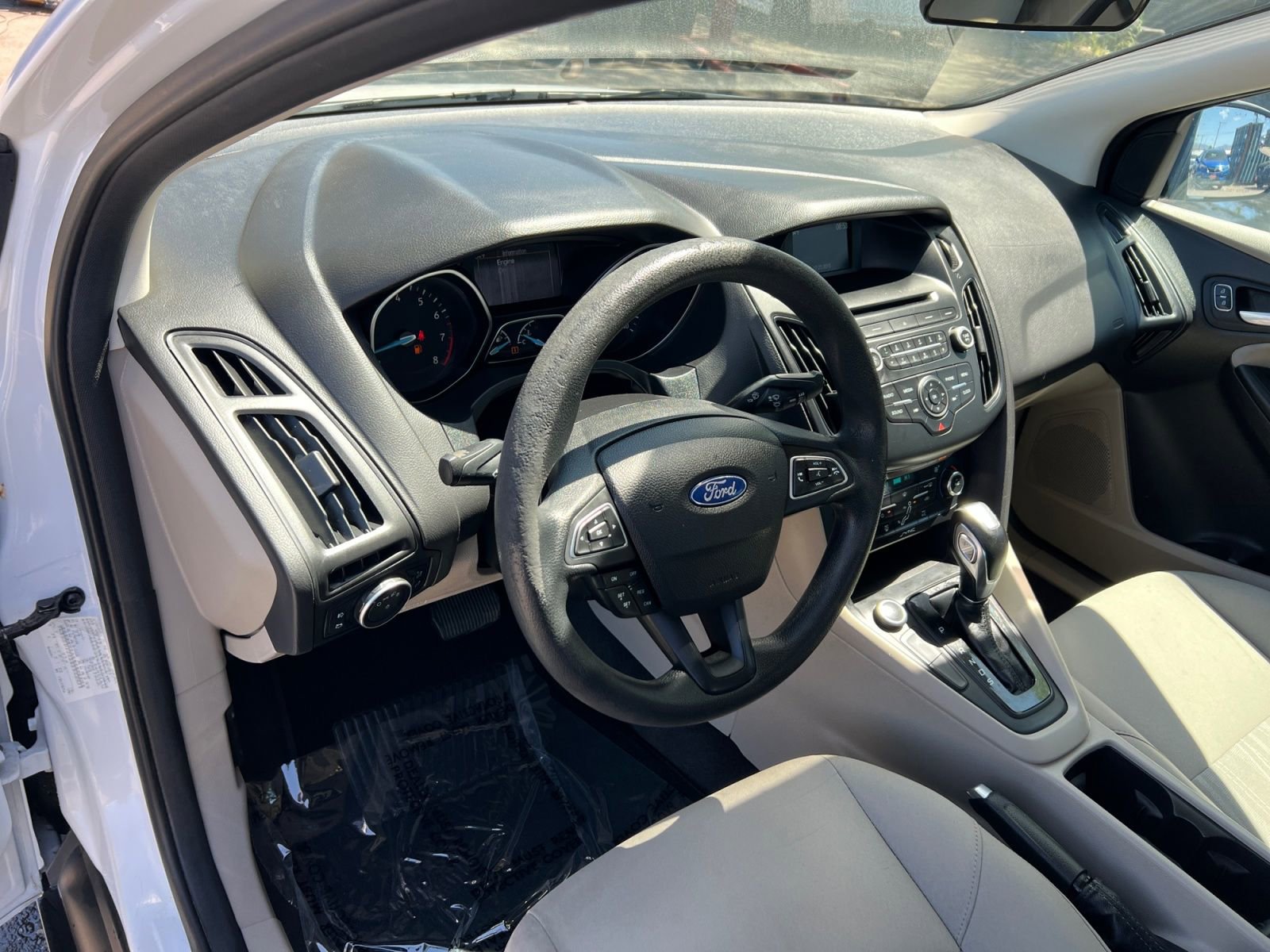 Used 2016 Ford Focus SE FWD image 18