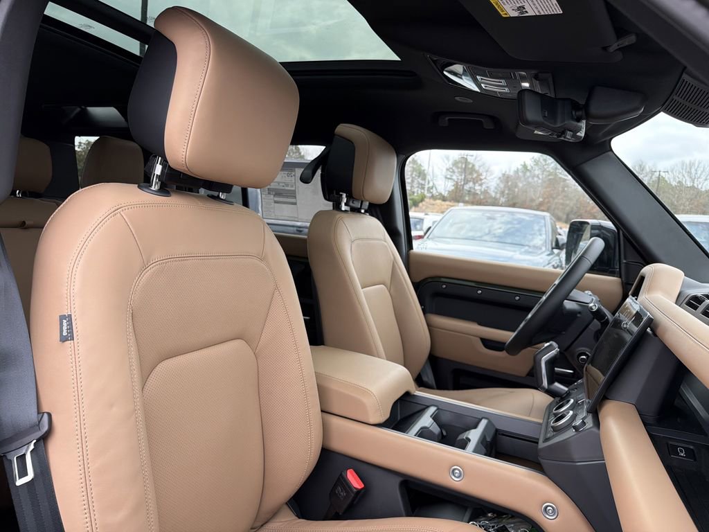 New 2026 Land Rover Defender 110 X-Dynamic SE image 15