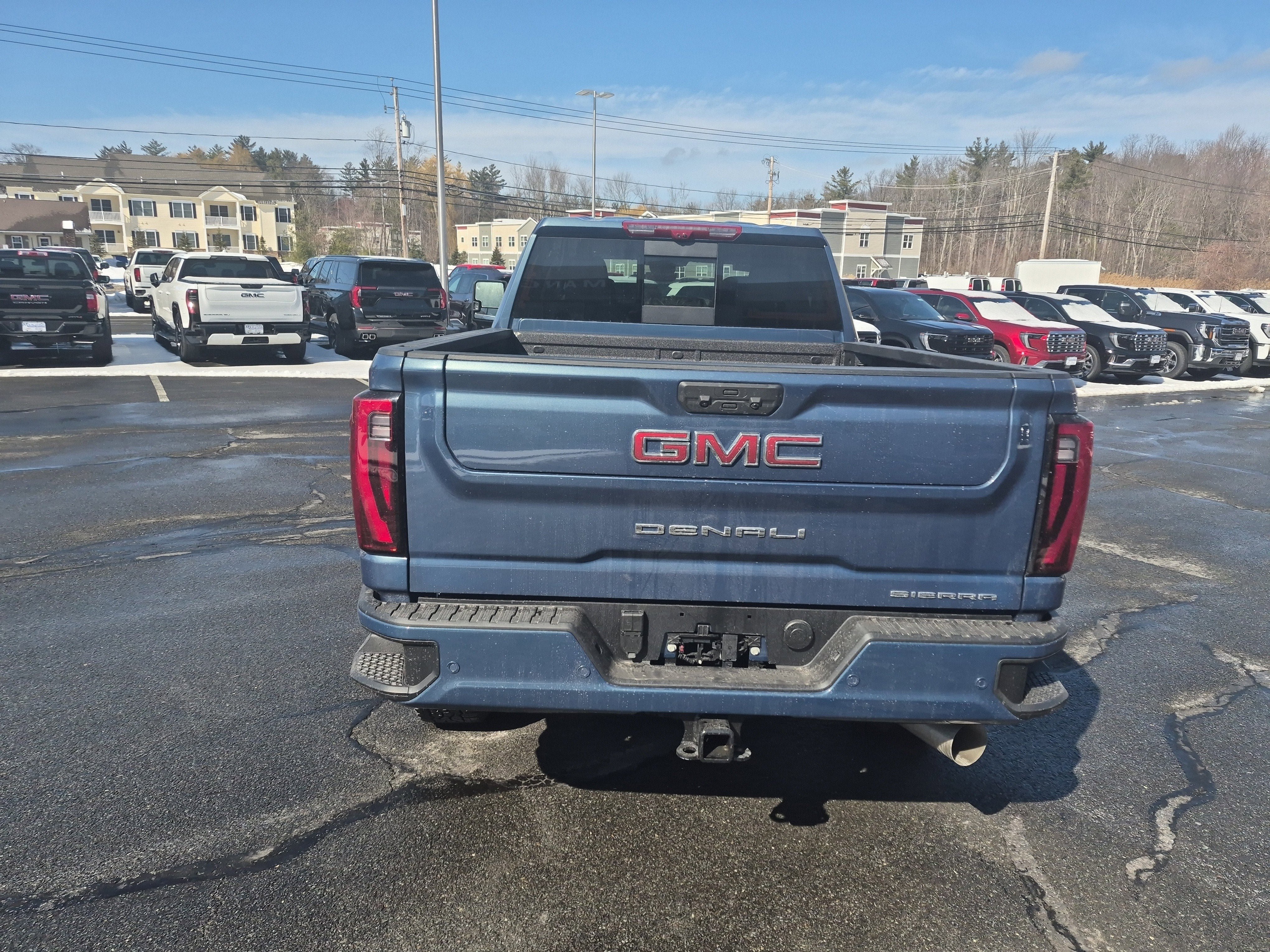 New 2026 GMC Sierra 2500 Denali w/ Denali Reserve Package AWD/4WD image 4