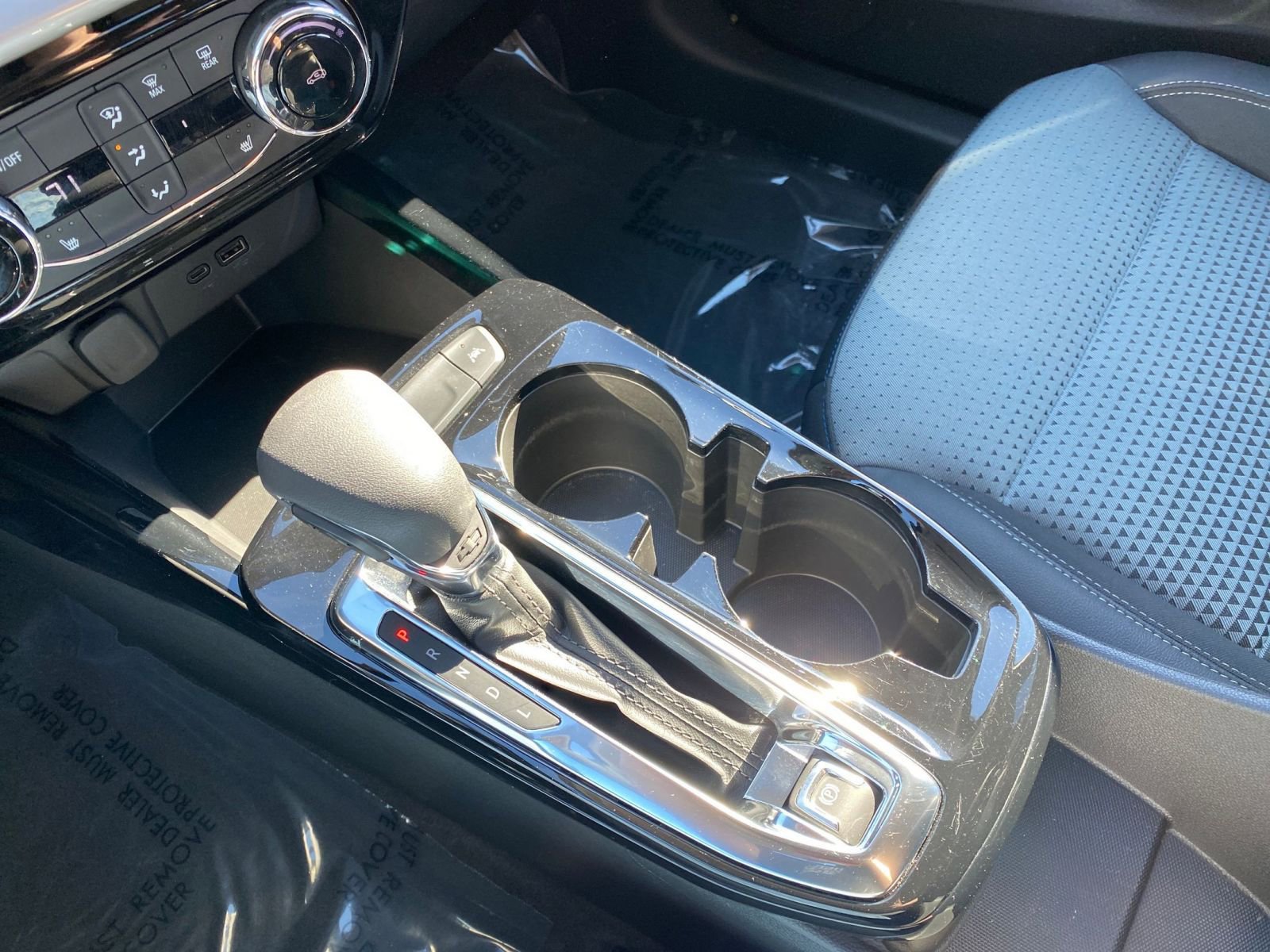 Used 2025 Chevrolet Trax LT w/ LT Convenience Package image 41