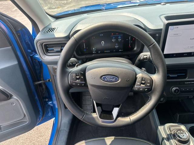 Used 2026 Ford Maverick Lobo AWD/4WD image 13