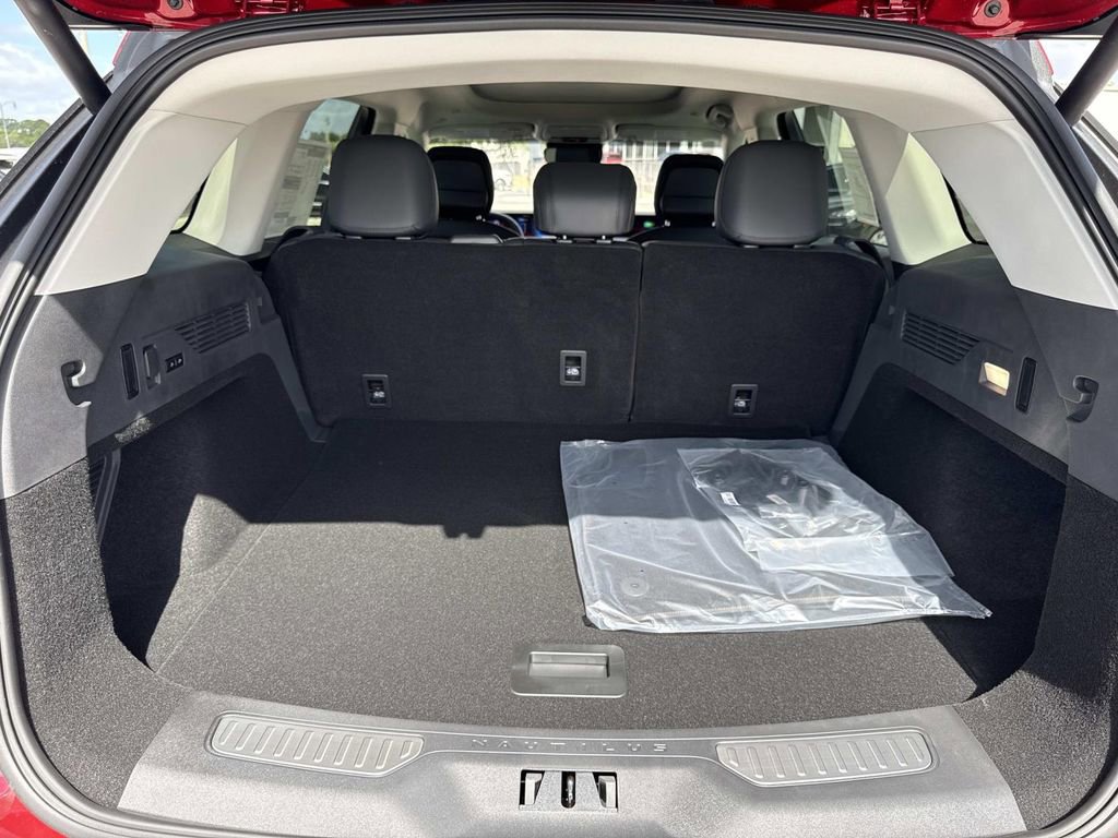 New 2026 Lincoln Nautilus Premier w/ Equipment Group 102A image 11