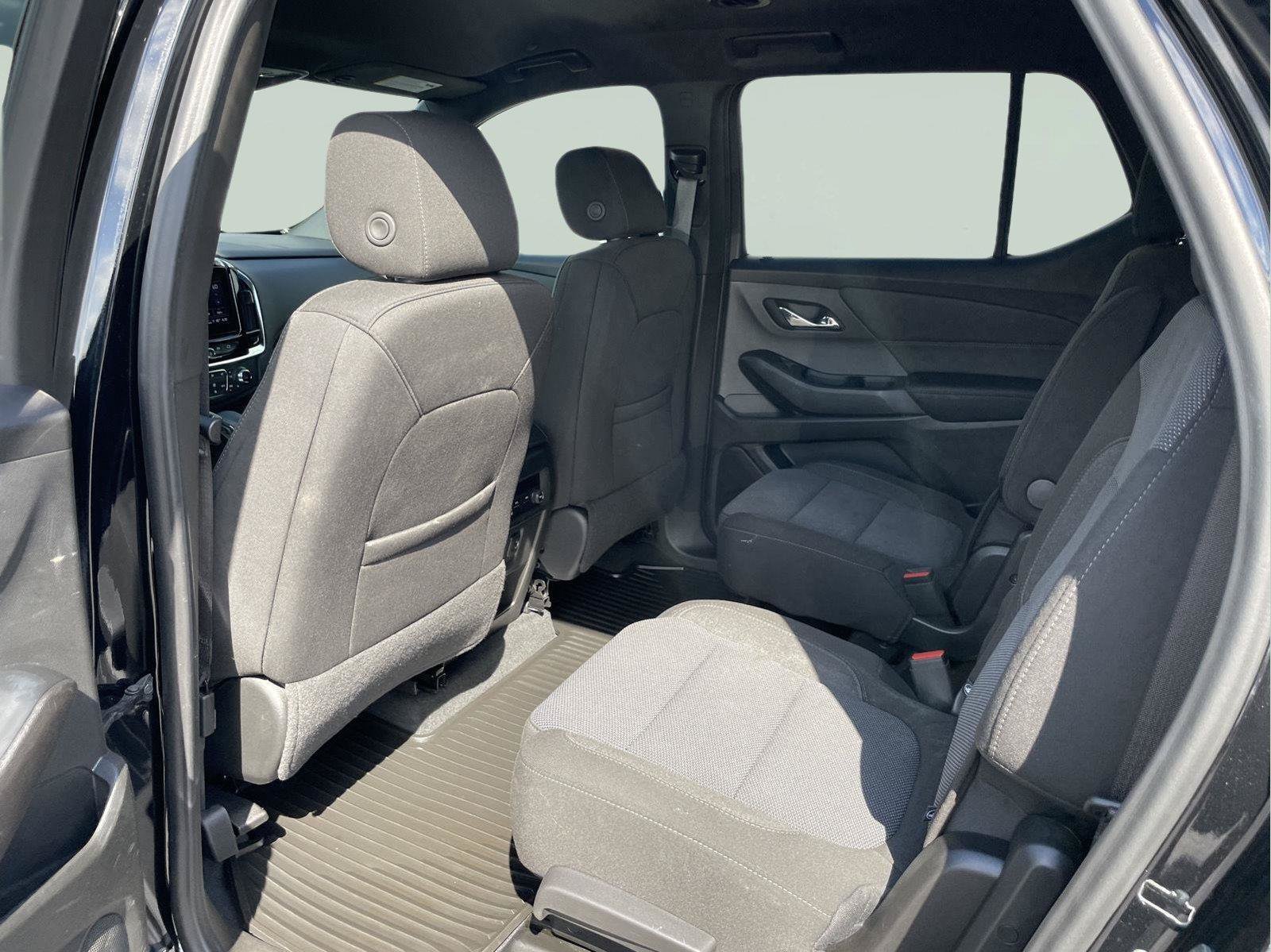 Used 2023 Chevrolet Traverse LT AWD/4WD image 14