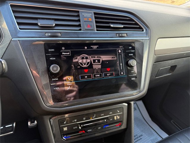 Used 2023 Volkswagen Tiguan SE R-Line image 24