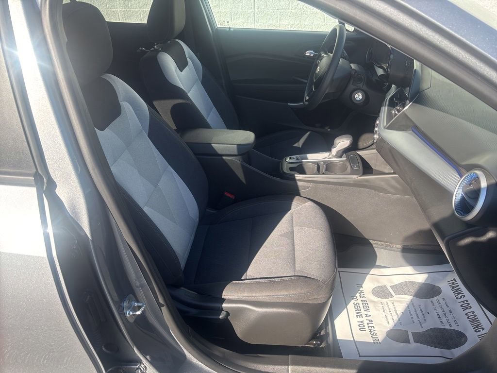 Used 2025 Chevrolet Trax LS image 15