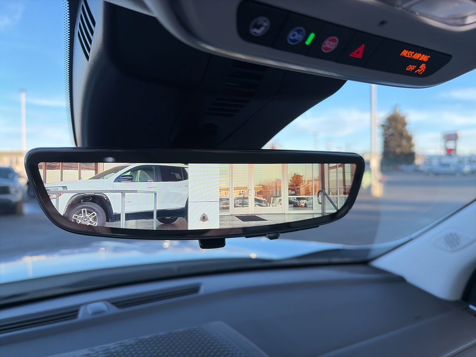 New 2026 GMC Acadia Denali w/ Super Cruise Package image 19