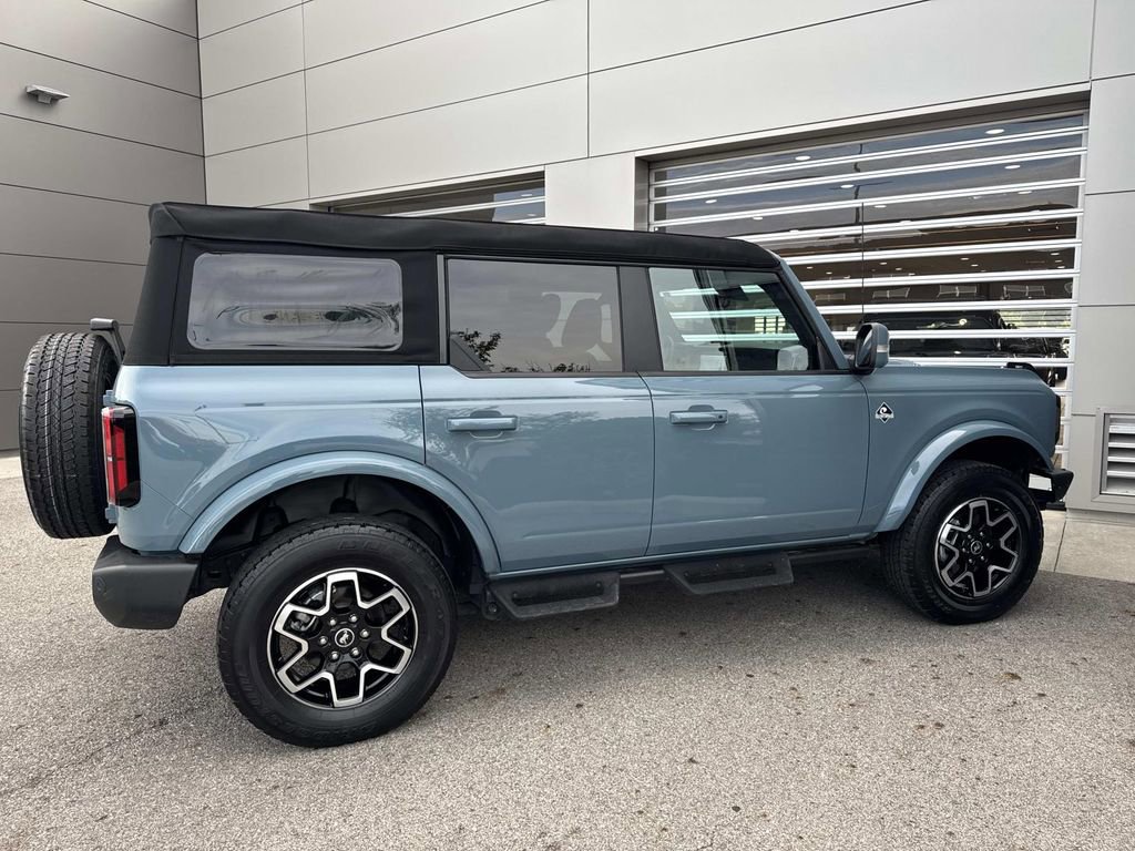 Used 2023 Ford Bronco Outer Banks AWD/4WD image 6