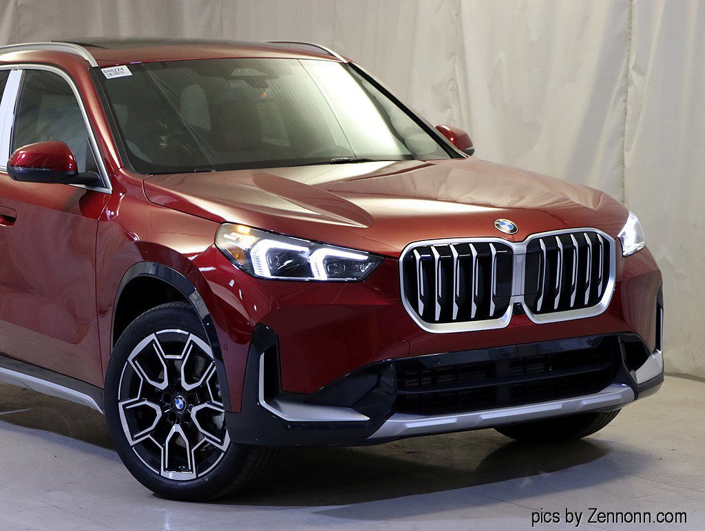 Used 2026 BMW X1 xDrive28i AWD/4WD image 2