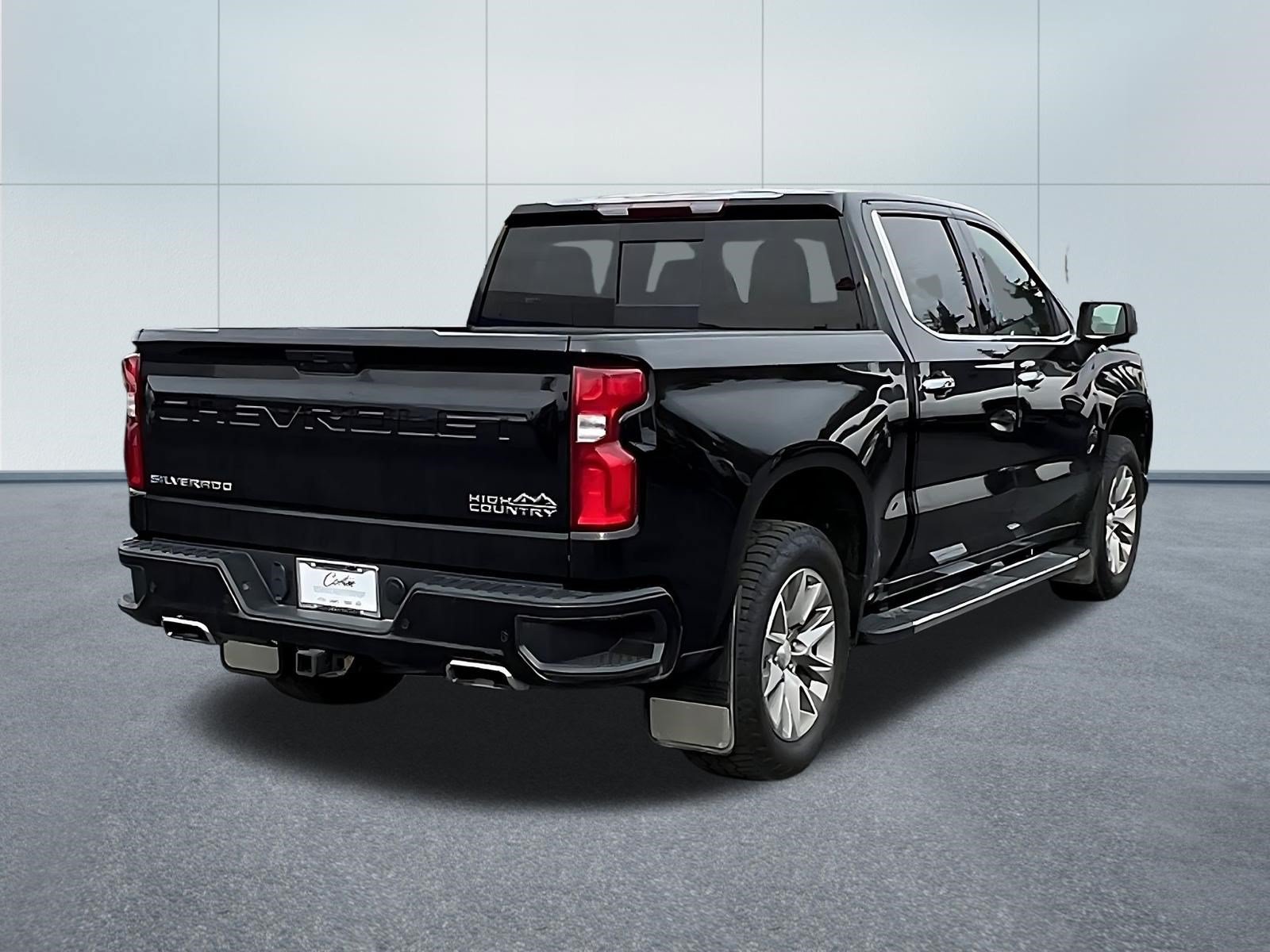 Used 2022 Chevrolet Silverado 1500 High Country w/ Safety Package II AWD/4WD image 6