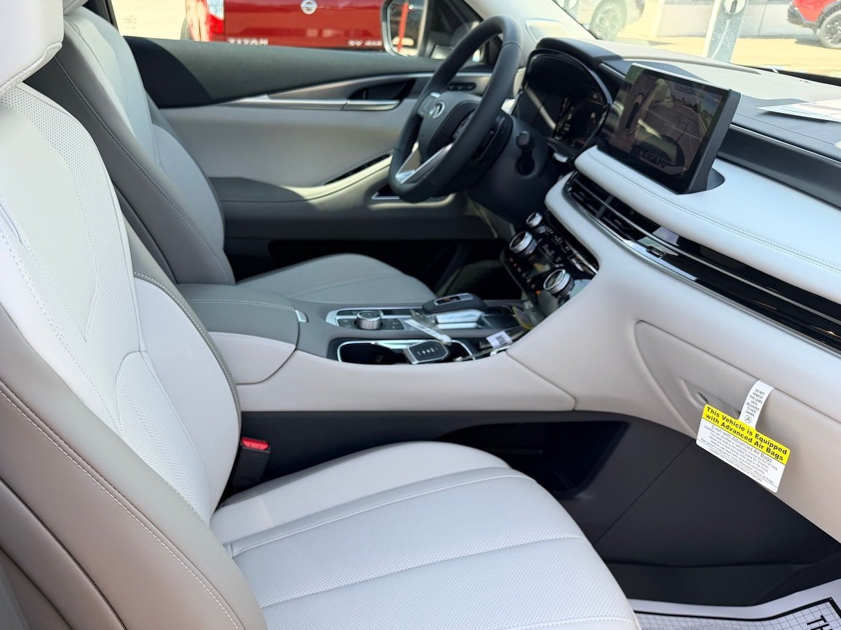 New 2027 INFINITI QX60 Luxe FWD image 12
