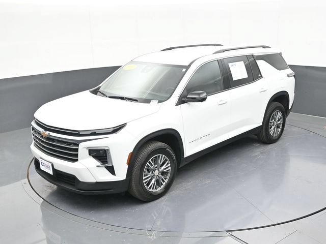 Used 2025 Chevrolet Traverse LT w/ Driver Confidence Package AWD/4WD image 67