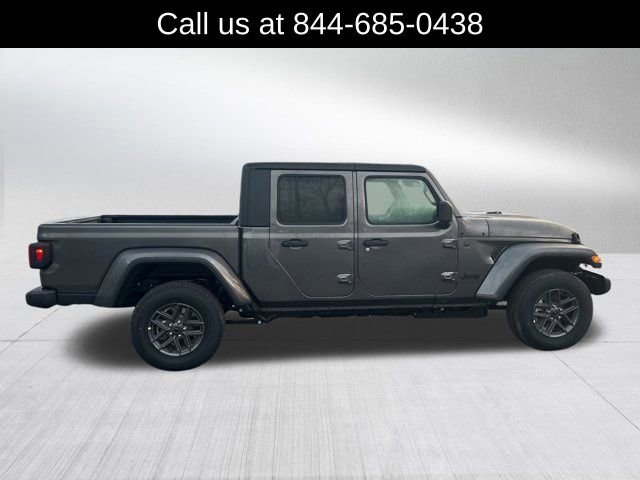 New 2026 Jeep Gladiator Sport image 4