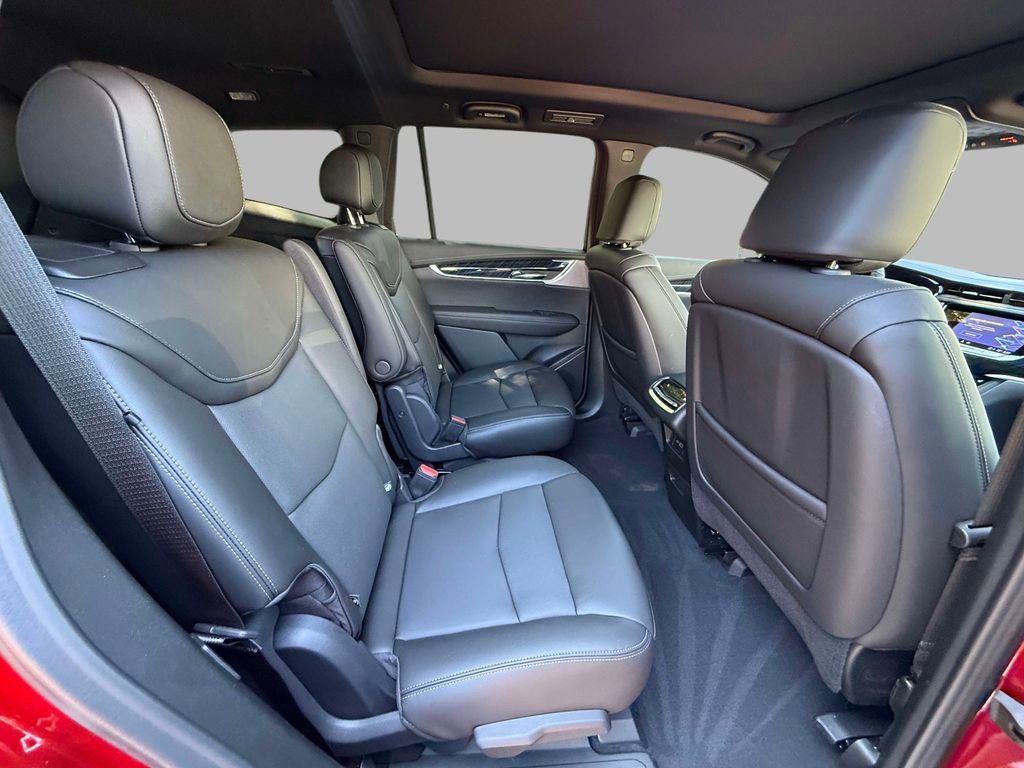 Used 2024 Cadillac XT6 Premium Luxury AWD/4WD image 16