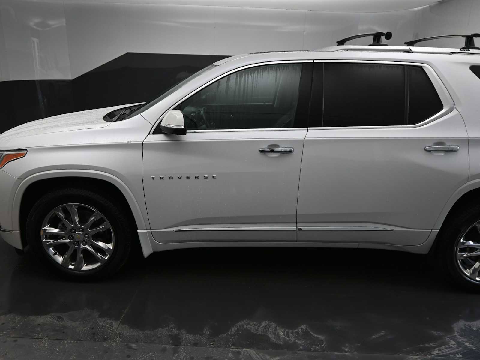 Used 2021 Chevrolet Traverse High Country AWD/4WD image 5