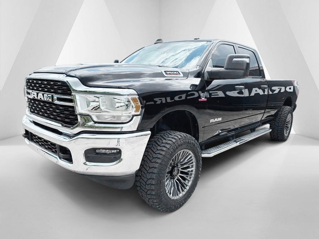 Used 2024 RAM 3500 Big Horn AWD/4WD image 3