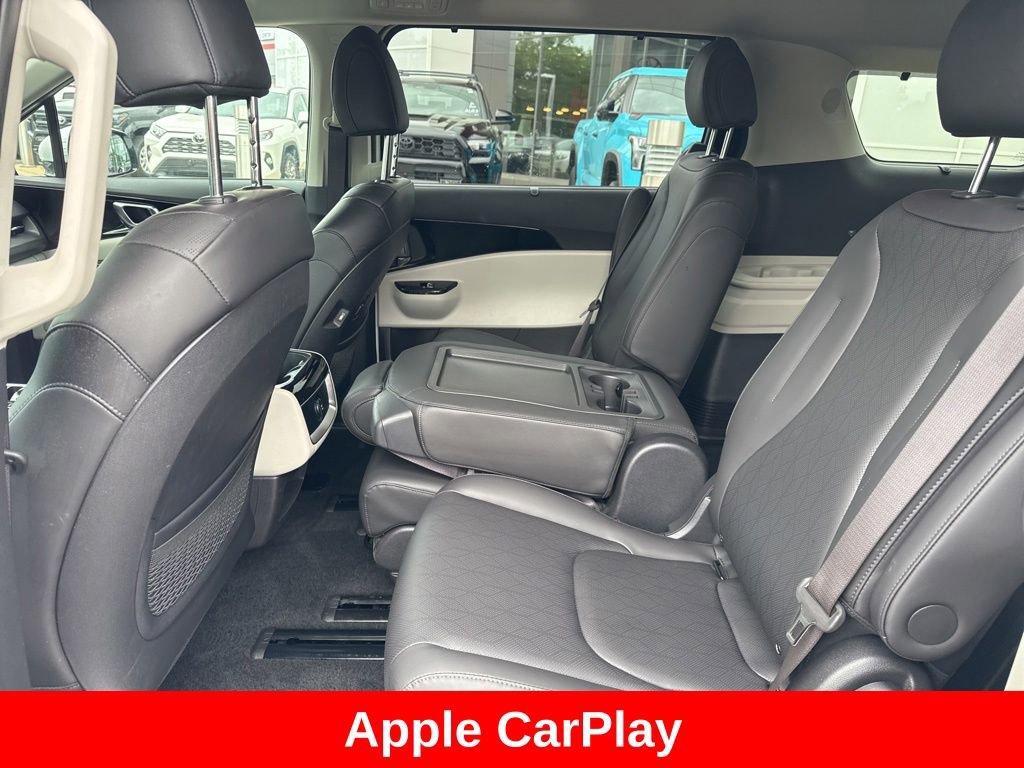 Used 2024 Kia Carnival EX FWD image 14