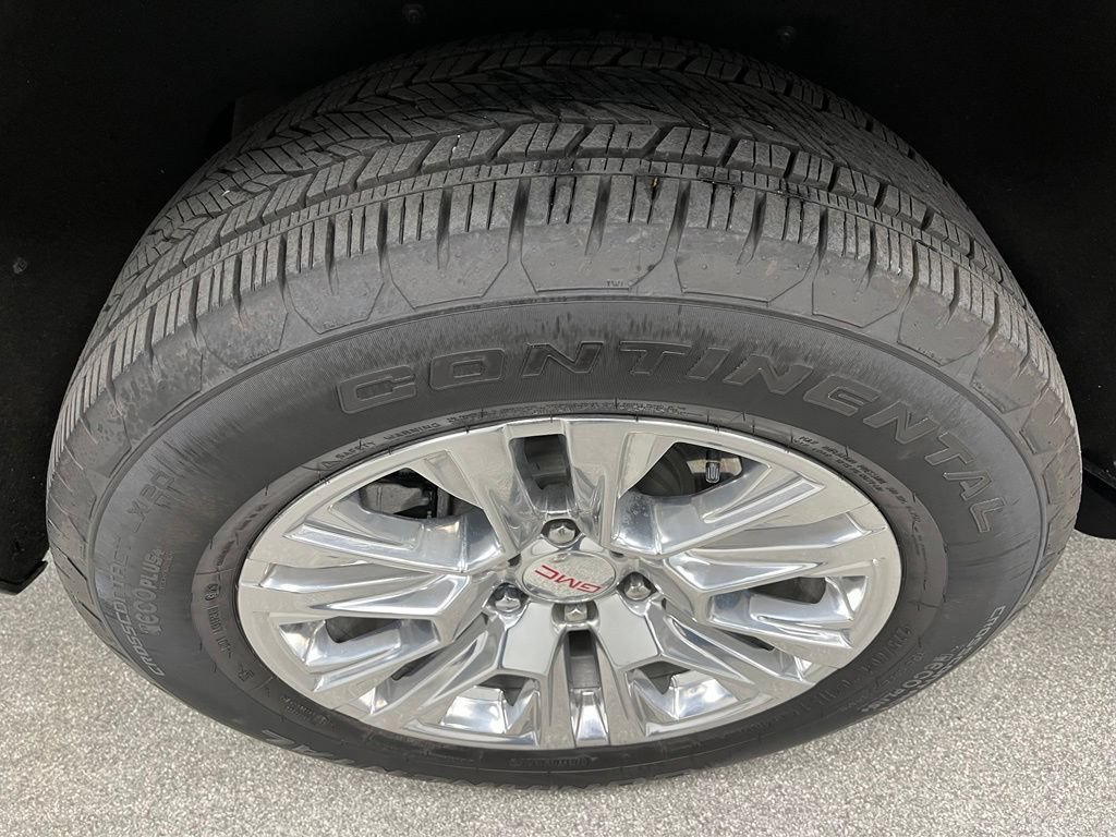 Used 2025 GMC Yukon XL Denali w/ Sun & Power Step Package AWD/4WD image 17