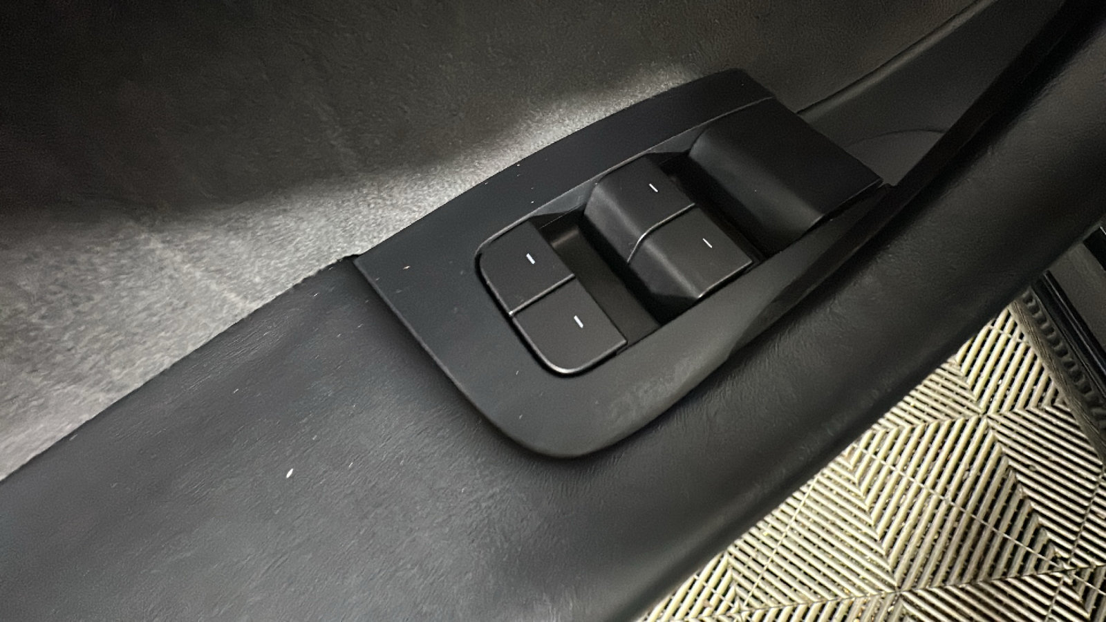 Used 2021 Tesla Model 3 Long Range AWD/4WD image 10