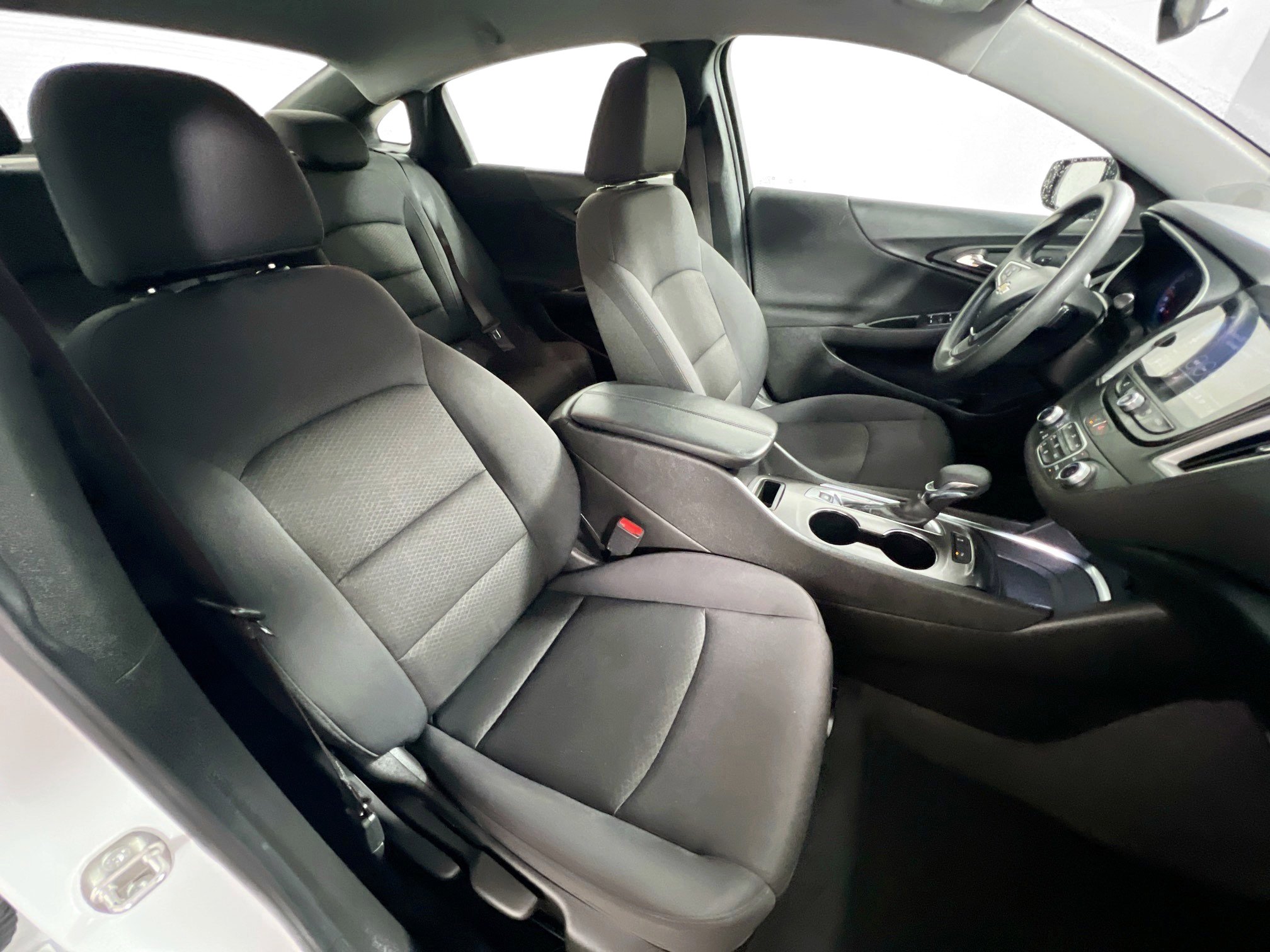 Used 2024 Chevrolet Malibu LT image 31