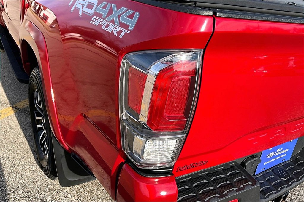 Used 2022 Toyota Tacoma TRD Sport image 31