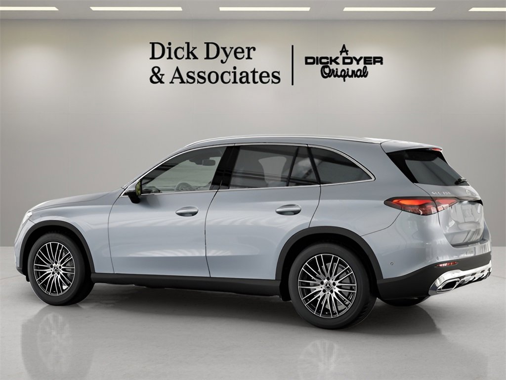 Used 2025 Mercedes-Benz GLC 300 4MATIC image 20