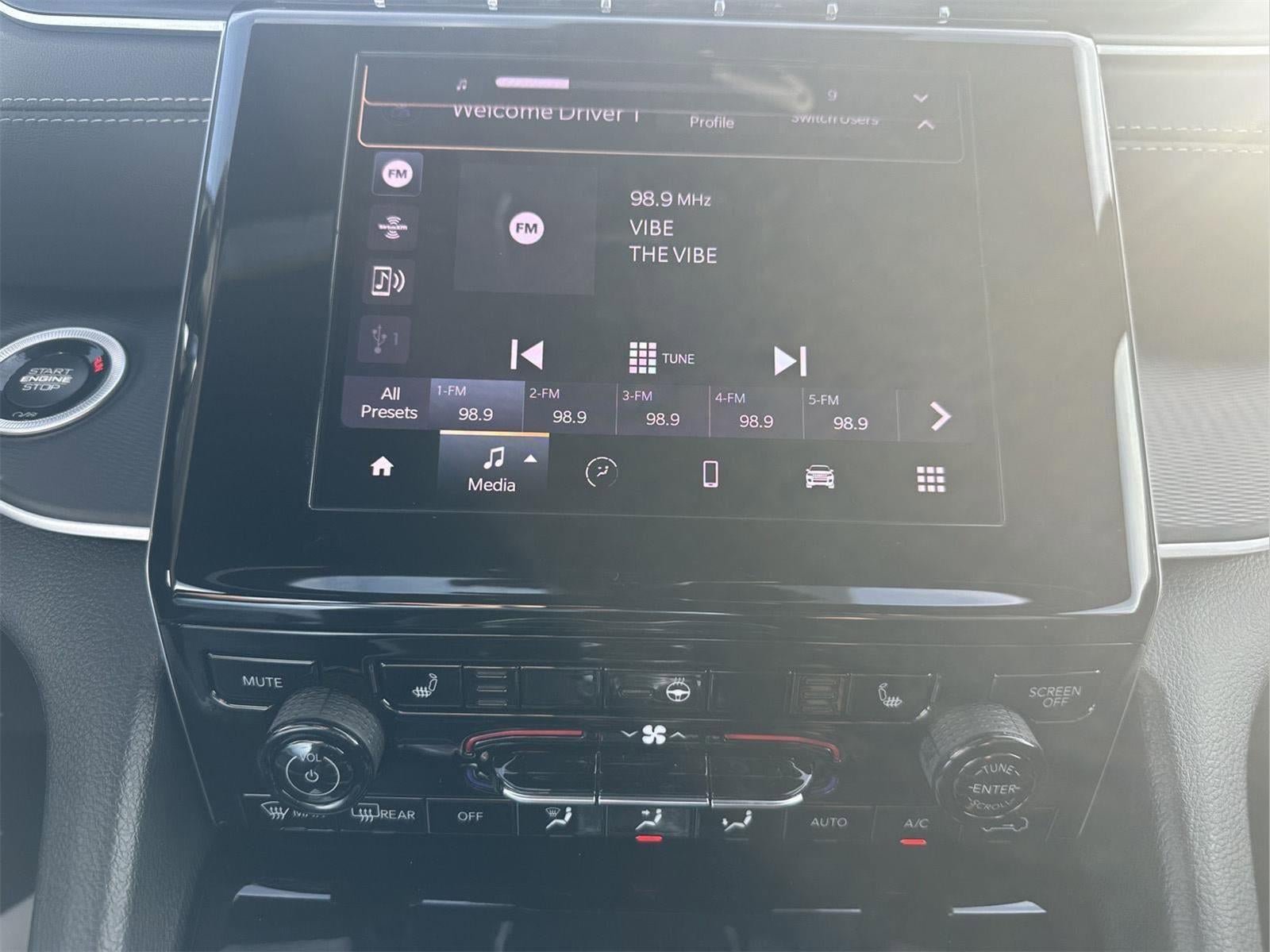 New 2025 Jeep Grand Cherokee L Altitude image 25