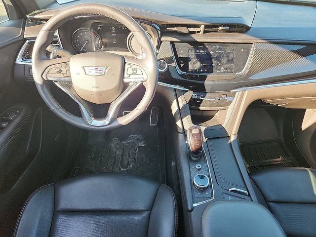 Used 2022 Cadillac XT6 Sport w/ Technology Package image 25