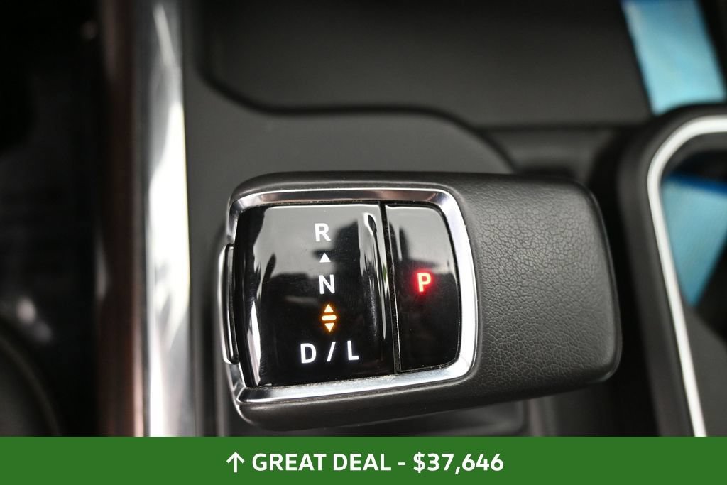 Used 2022 GMC Sierra 1500 SLT w/ SLT Convenience Package AWD/4WD image 36
