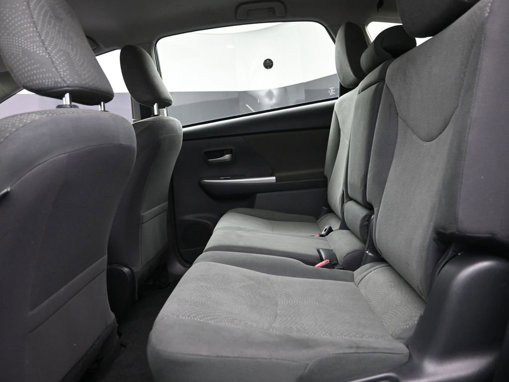Used 2014 Toyota Prius V Two image 10