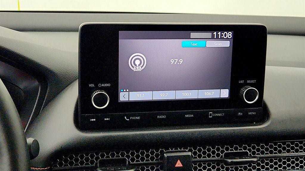 Used 2024 Honda HR-V Sport image 17