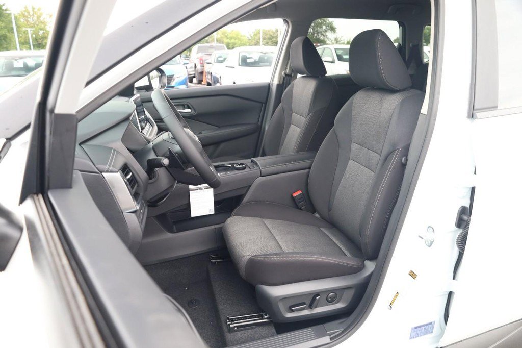 New 2026 Nissan Rogue SV w/ Cold Weather Package image 8