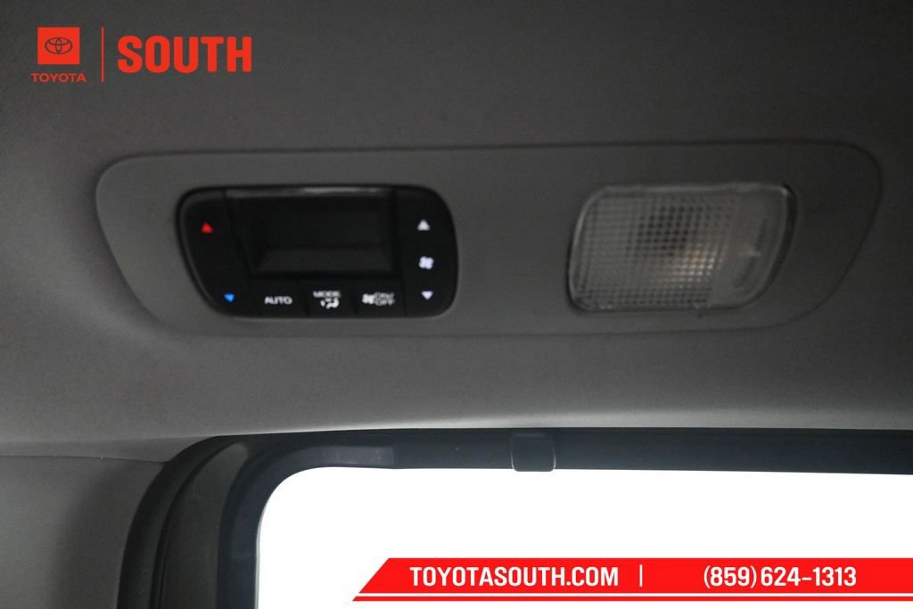 Used 2018 Honda Odyssey Touring image 29