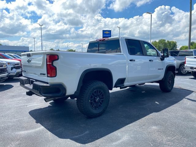 New 2026 Chevrolet Silverado 2500 ZR2 w/ LPO, Dark Essentials Package AWD/4WD image 6