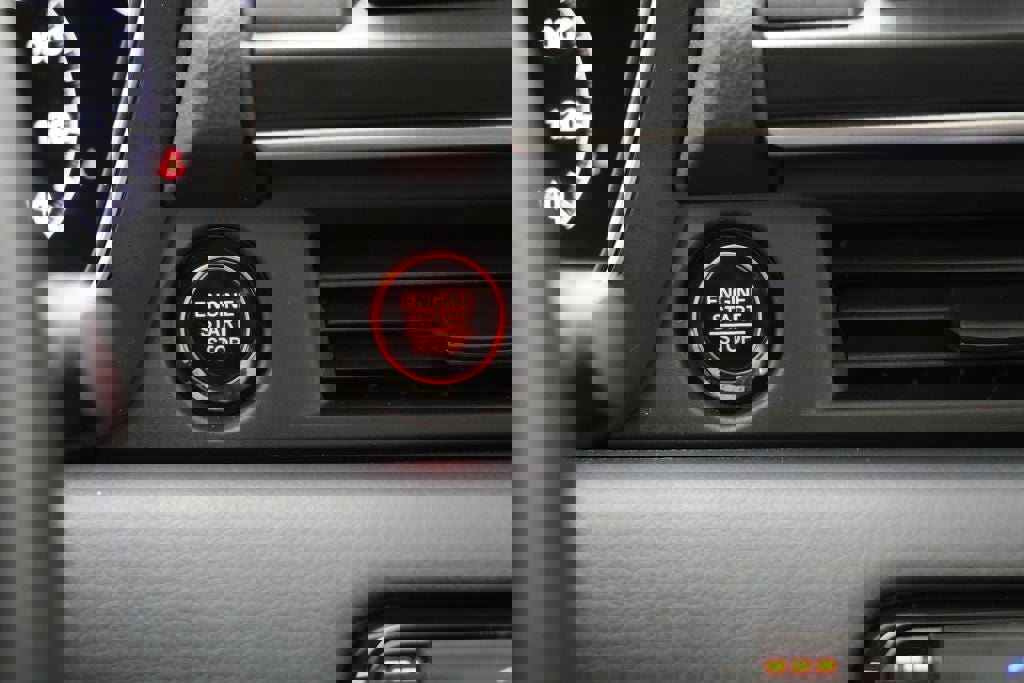 Used 2025 Honda Pilot Touring image 27