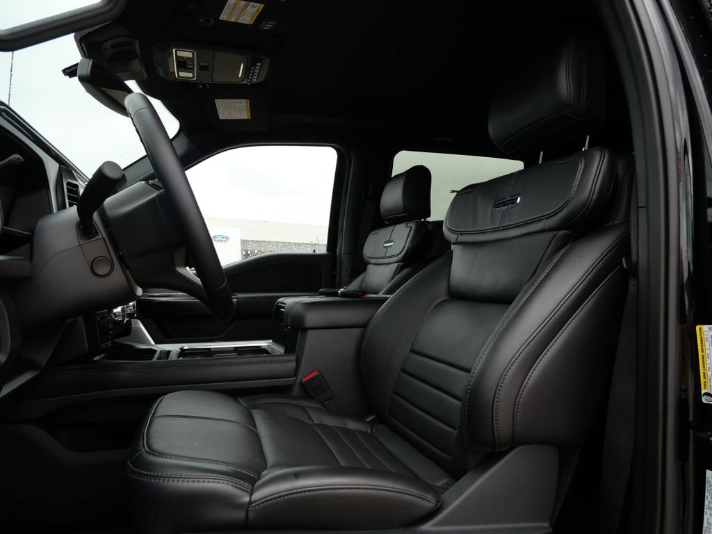 Used 2026 Ford F450 Platinum w/ FX4 Off-Road Package image 21