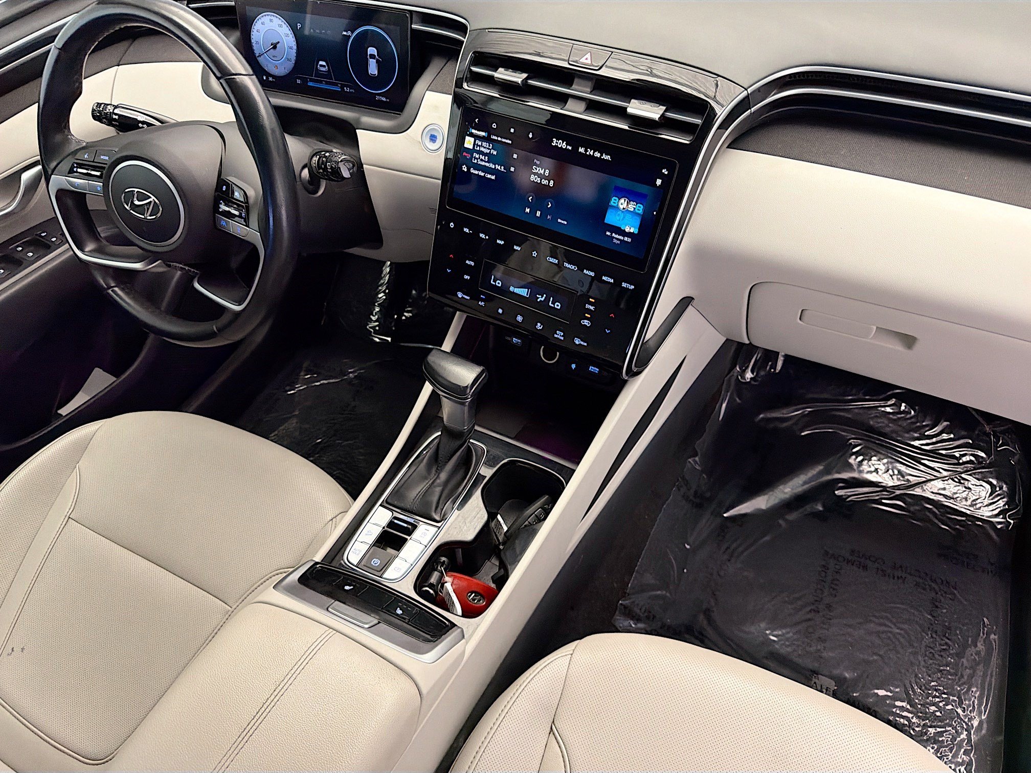 Used 2024 Hyundai Tucson SEL w/ Convenience Package FWD image 12