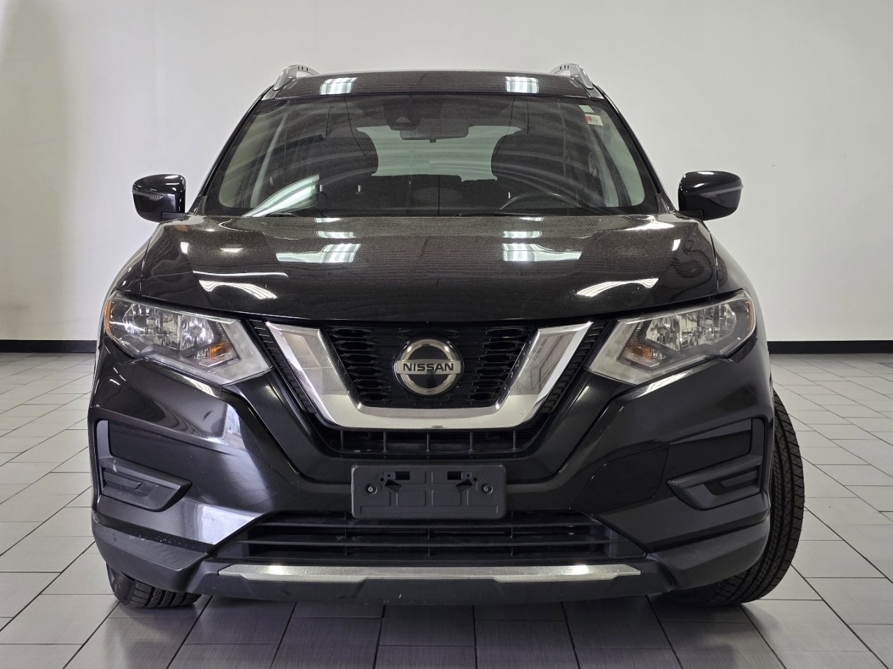 Used 2020 Nissan Rogue SV image 11