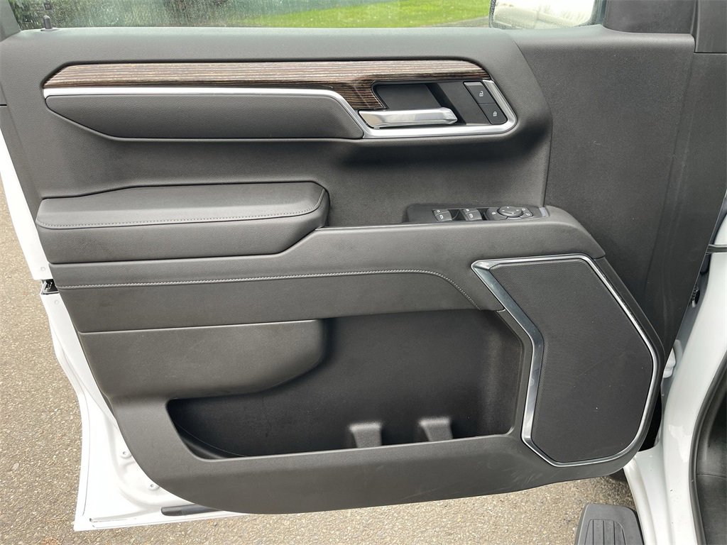 Used 2022 GMC Sierra 1500 Elevation w/ LPO, Elevation Black Package image 22