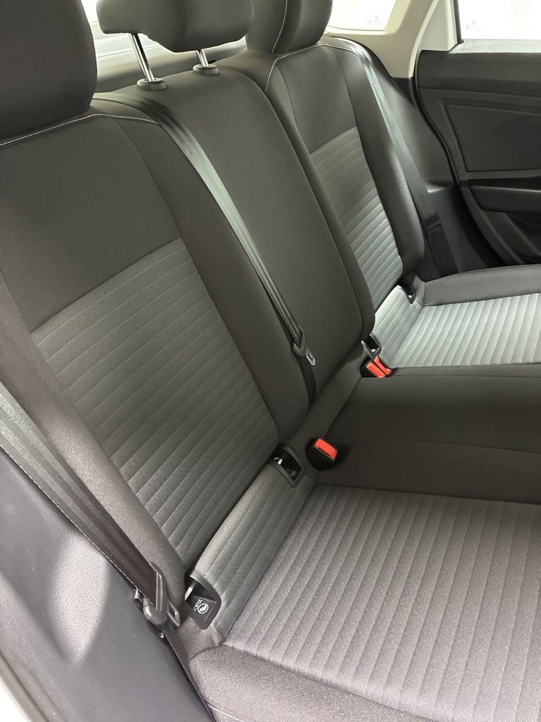 Used 2025 Volkswagen Jetta S image 23