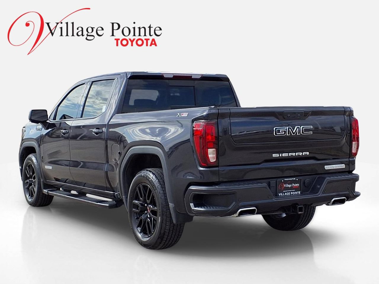 Used 2024 GMC Sierra 1500 Elevation w/ Elevation Premium Package image 4
