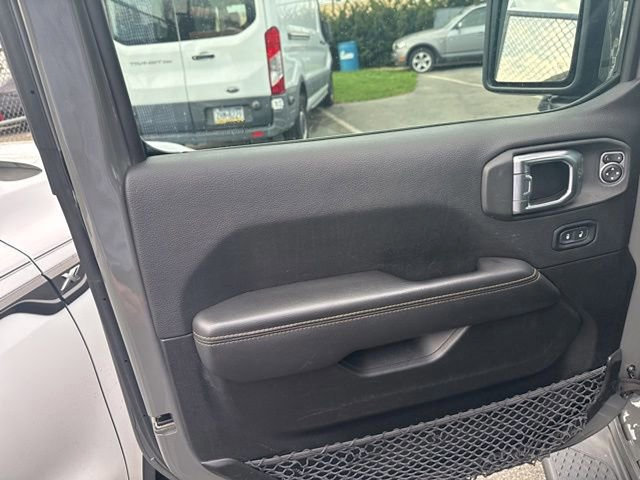 Used 2023 Jeep Gladiator Overland image 21